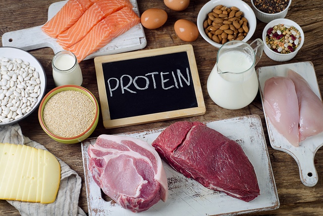 Dietele bogate in proteine au efecte negative pe termen lung