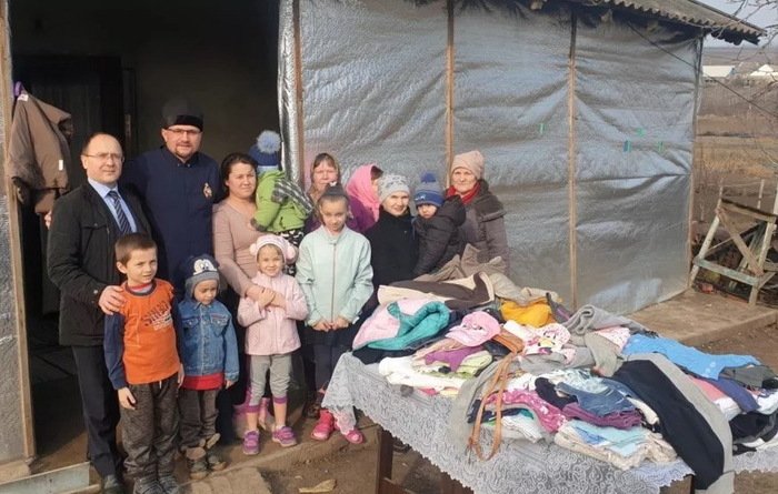 Preot moldovean, misionar în Italia, a aniversat zece ani de activitate, făcând acțiuni de caritate la Ermoclia