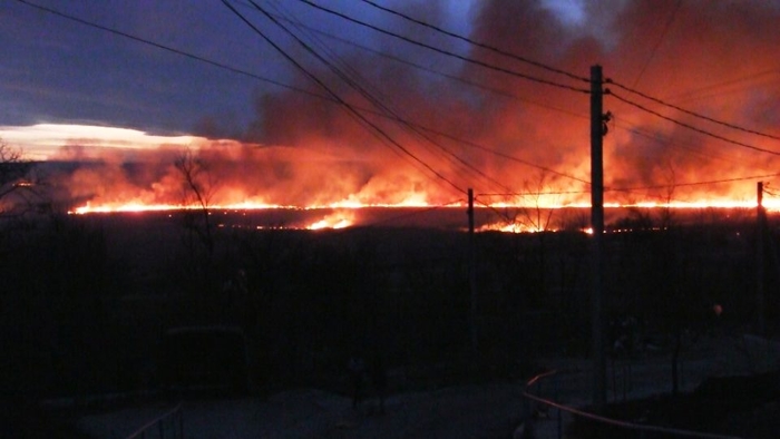 VIDEO: Incendiu la Cahul! Zeci de hectare de teren au fost mistuite de flăcări