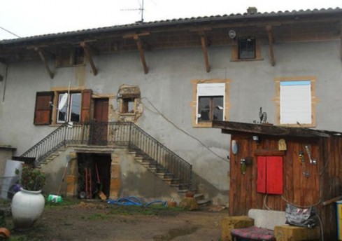 Un barbat din Franta isi vinde casa cu doar 1 EURO! MOTIVUL este HALUCINANT FOTO