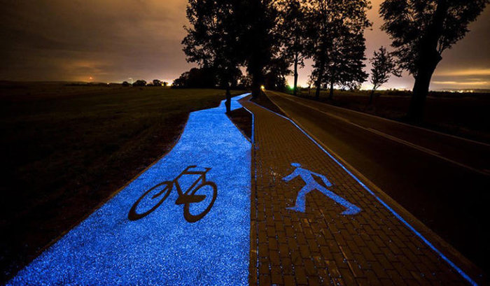 Polonia – are pistă de biciclete unică în lume: acumulează energie solară ziua şi generează lumină noaptea